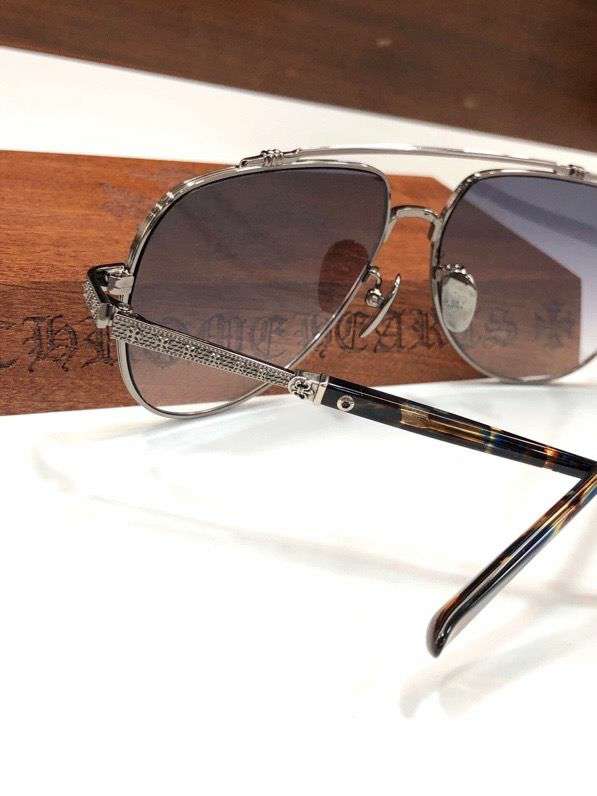 Picture of Chrome Hearts Sunglasses _SKUfw46735905fw